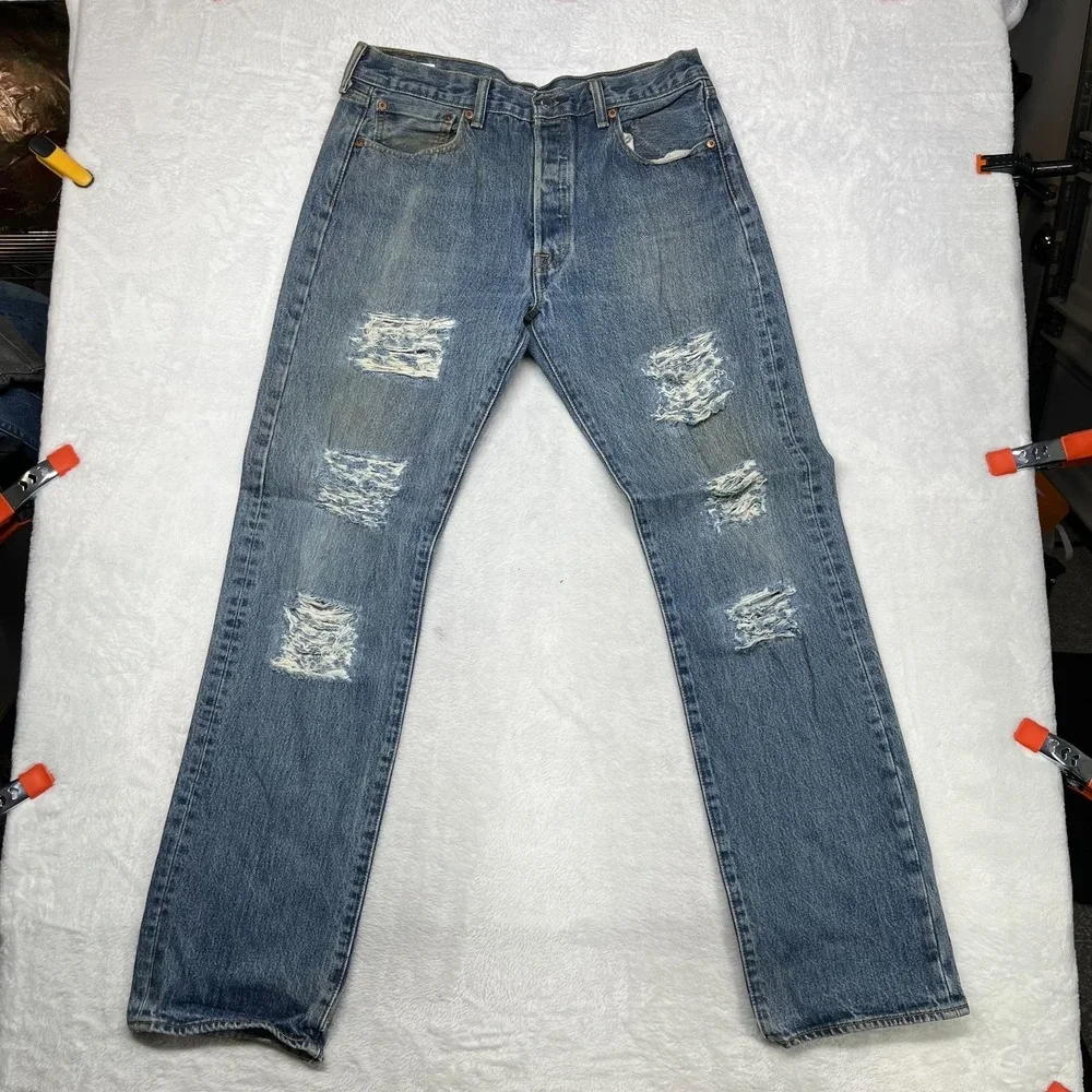 Levi's 501 Jeans Mens Blue Denim Distressed Mid Rise Straight Button Fly 32X32.5